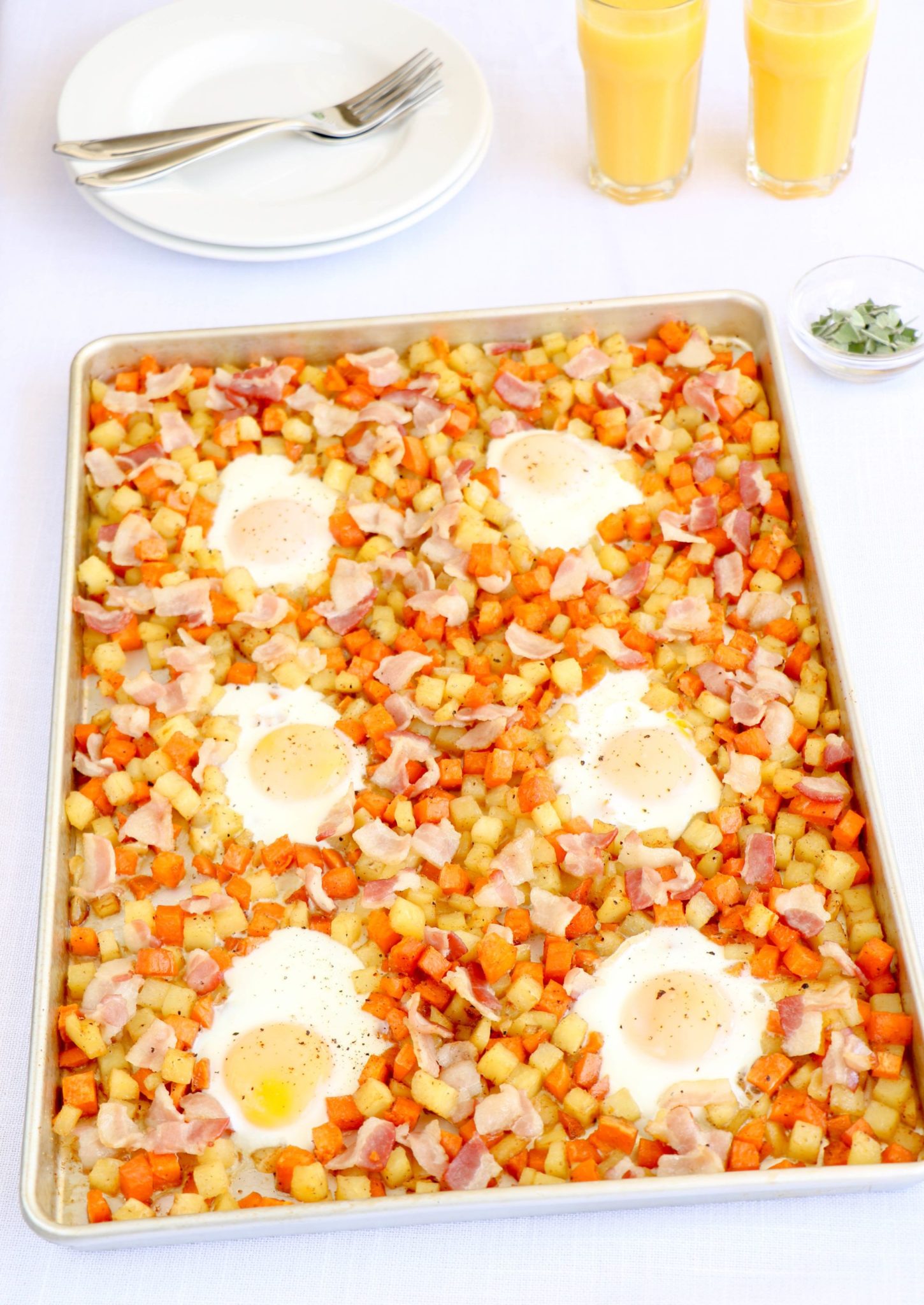 Potato, Egg and Bacon Sheet Pan Breakfast Bake